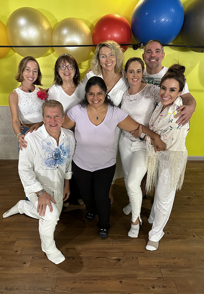 THE-FOLLOWING-PICTURES-IMG_04